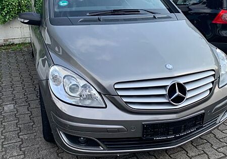 Mercedes-Benz B 150 Mercedes Benz B150 Panorama Dach