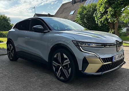Renault Megane E-Tech Iconic 220 Comfort Range Iconic