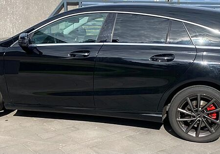 Mercedes-Benz CLA 220 Shooting Brake CLA 220 d DCT Shootin...