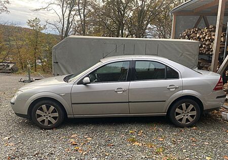 Ford Mondeo 2.0 Ghia Autom. Ghia