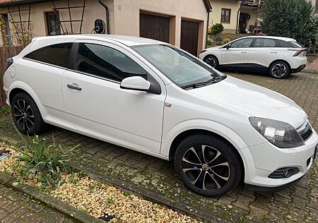 Opel Astra 1.6 ECOTEC Cosmo 85kW Cosmo