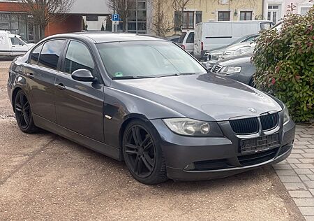 BMW 320i AUTOMATIK- navi