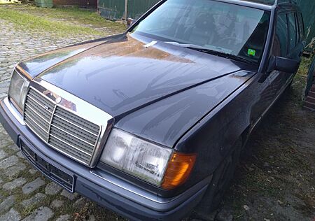 Mercedes-Benz 230 W124 TE Kombi MoPf1