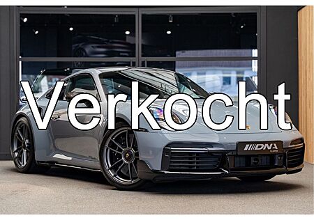 Porsche 992 Turbo S Lift Carbon Exclusive Manufaktur