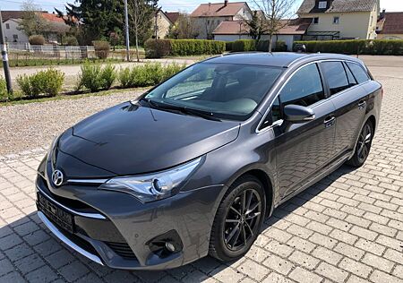 Toyota Avensis 1,8-l-V. Multidr. S Team D T. Sports...