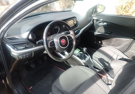 Fiat Tipo 1.3 MultiJet EASY EASY