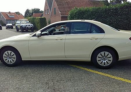 Mercedes-Benz E 200 d *** 1. Hand *** Automatik *** gepflegt