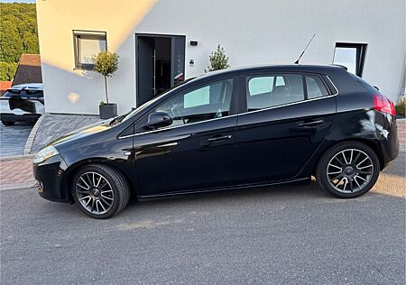 Fiat Bravo 1.4 T-Jet 120 PS Technischer Top Zustand!