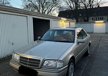 Mercedes-Benz C 200 ELEGANCE Elegance
