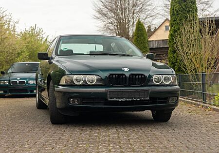 BMW 520i