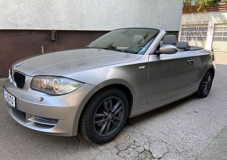 BMW 125i Cabrio Leder Navi Xenon Alu Automatik