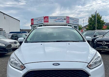 Ford Focus Lim. Ambiente 1. Hand