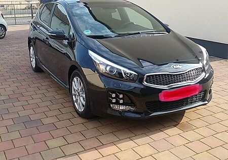 Kia Cee'd Ceed 1.6 CRDi 136 ISG GT Line