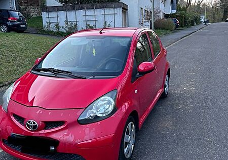 Toyota Aygo (X) Aygo (X) 1,0-l-VVT-i -