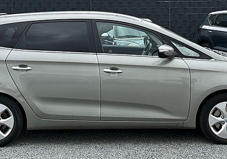 Kia Carens 1,6i 7 Sitzer