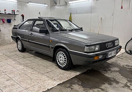 Audi Coupe Coupé GT-2000-85