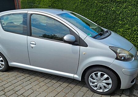 Toyota Aygo (X) Aygo (X) 1,0-l-VVT-i City City