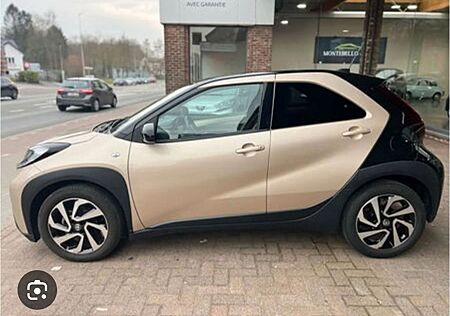 Toyota Aygo (X) Aygo (X) 1.0-l-VVT-i Explore S-CVT Explore