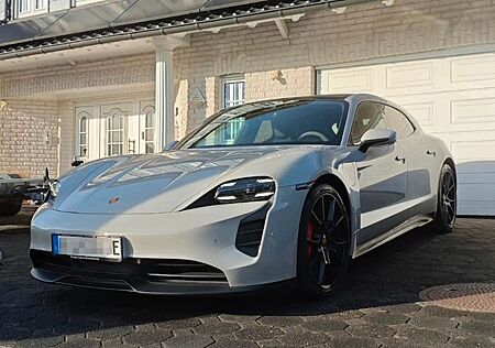 Porsche Taycan GTS Sport Turismo, Kreide, Bose