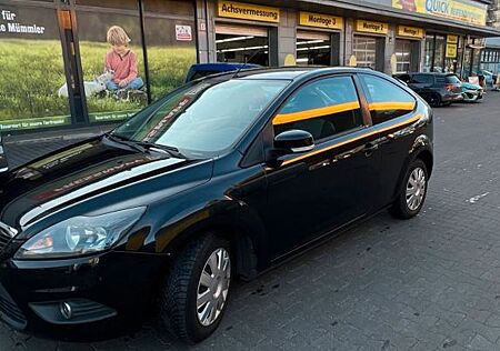 Ford Focus gebraucht kaufen Ford Focus 1.6 Style+ | 146.000 km | + Sommerräde