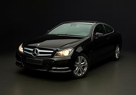 Mercedes-Benz C 180 Coupe guter Zusta! Top Ausgestattet Bi-X