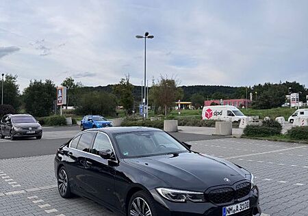 BMW 330i Sport Line Automatic Sport Line + Garantie