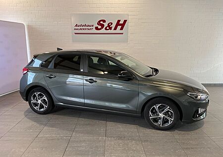 Hyundai i30 1,0T ED30 7DCT AAC Tempo PDCh Sitz-/Lenkheiz
