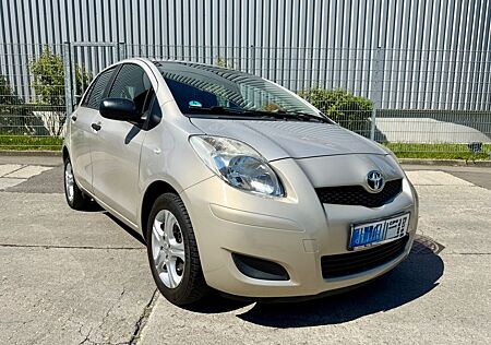 Toyota Yaris 1,0 EZ 11/2009 TÜV 01/27 Klima 117500 km