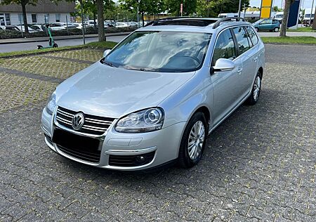 VW Golf Volkswagen 2.0 TDI*Panorama*Klima*AHk*TÜV NEU*SHZ