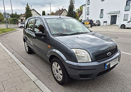 Ford Fusion 1.6 16V + +