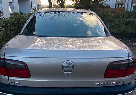 Opel Omega 2.0 16V CD CD