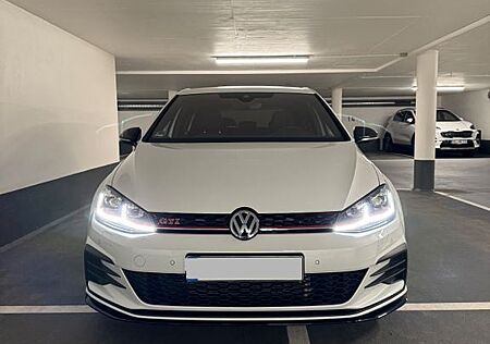 VW Golf Volkswagen 7 GTI TCR Sonderedition (290 PS)