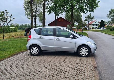 Mercedes-Benz A 160 ELEGANCE, Klima, SHZ, AHK,