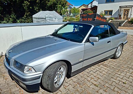 BMW 318i Cabrio Exclusiv Edition Exclusiv Edition