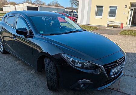 Mazda 3 2.0 SKYACTIV-G 120 Center-Line