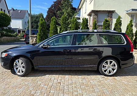 Volvo V70 V70D4GT Summum, 2. Hd., Scheckh., SD, Standheizu