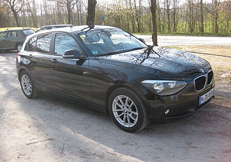 BMW 118d d Lim. -5-trg. Navi, TÜV 03-27 PDC, SH