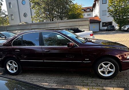BMW 520i