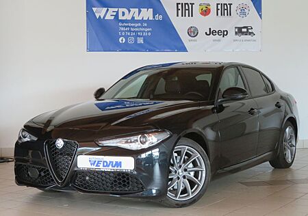 Alfa Romeo Giulia Sprint 2.0 Turbo 200PS