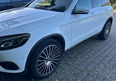 Mercedes-Benz GLC 220 d 4MATIC Autom. -