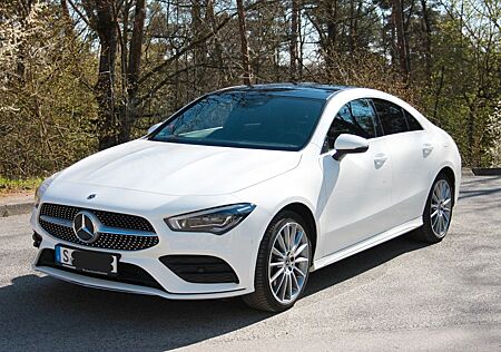 Mercedes-Benz CLA 250 CLA250e AMG Line, Garantie, Panorama