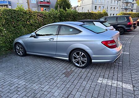 Mercedes-Benz C 250 CDI Sport Coupé Autom.AMG LINE,NAVI,LEDER