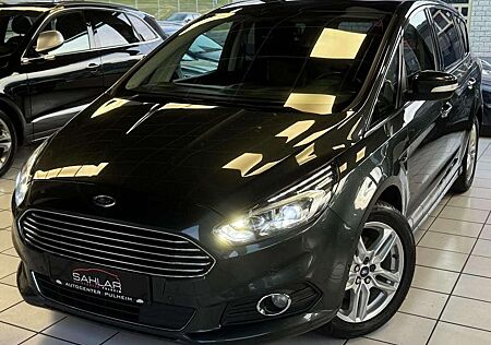 Ford S-Max TITANIUM 7.SITZER PANO BI-XEN ALU