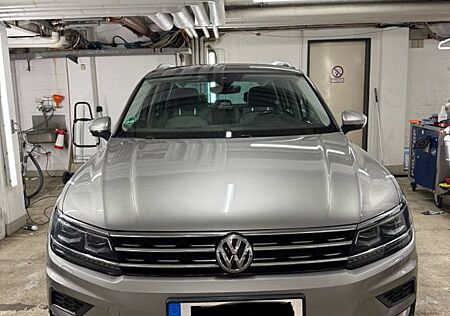 VW Tiguan Volkswagen 2.0 TDI SCR DSG 4MOTION Highline Highline