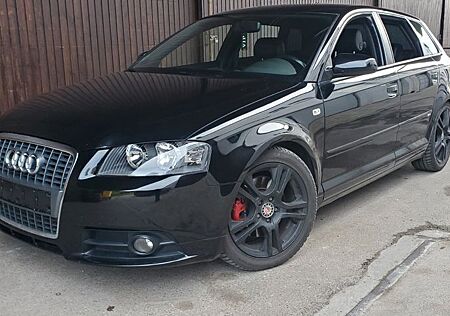 Audi A3 2.0 TFSI quattro S line Sport. Sportback ...
