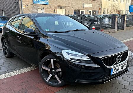 Volvo V40 Momentum 1 Vorbesitzer R.Kamera SHZ