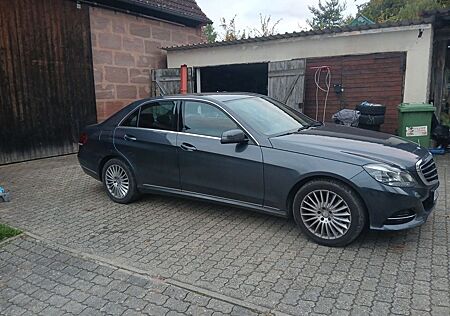 Mercedes-Benz E 200 ELEGANCE ELEGANCE