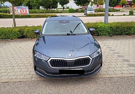 Skoda Octavia 1.5 TSI STYLE COMBI