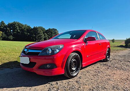 Opel Astra OPC Line