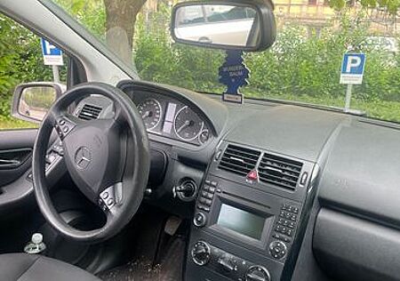 Mercedes-Benz A 160 CDI BlueEFFICIENCY -